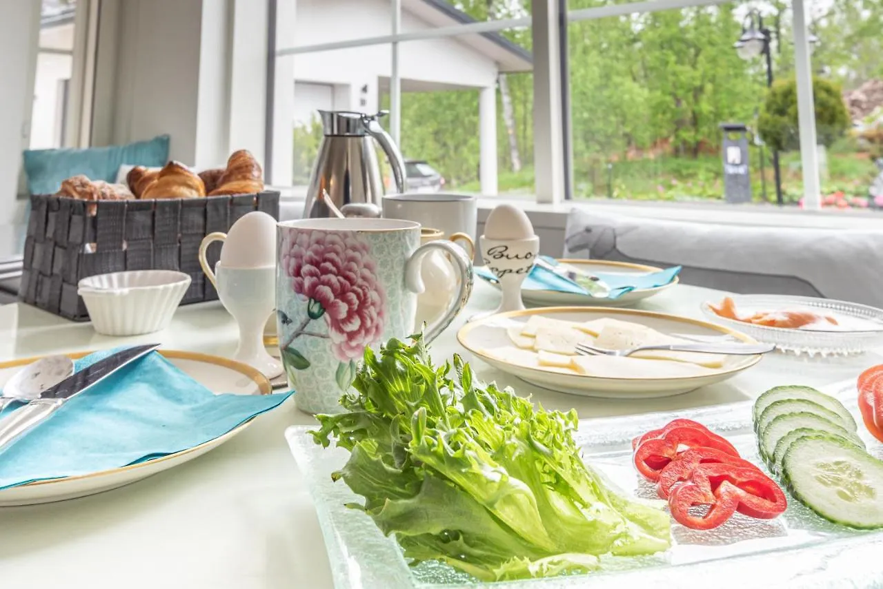 Villa Jokivarsi Bed & Breakfast Βάνταα