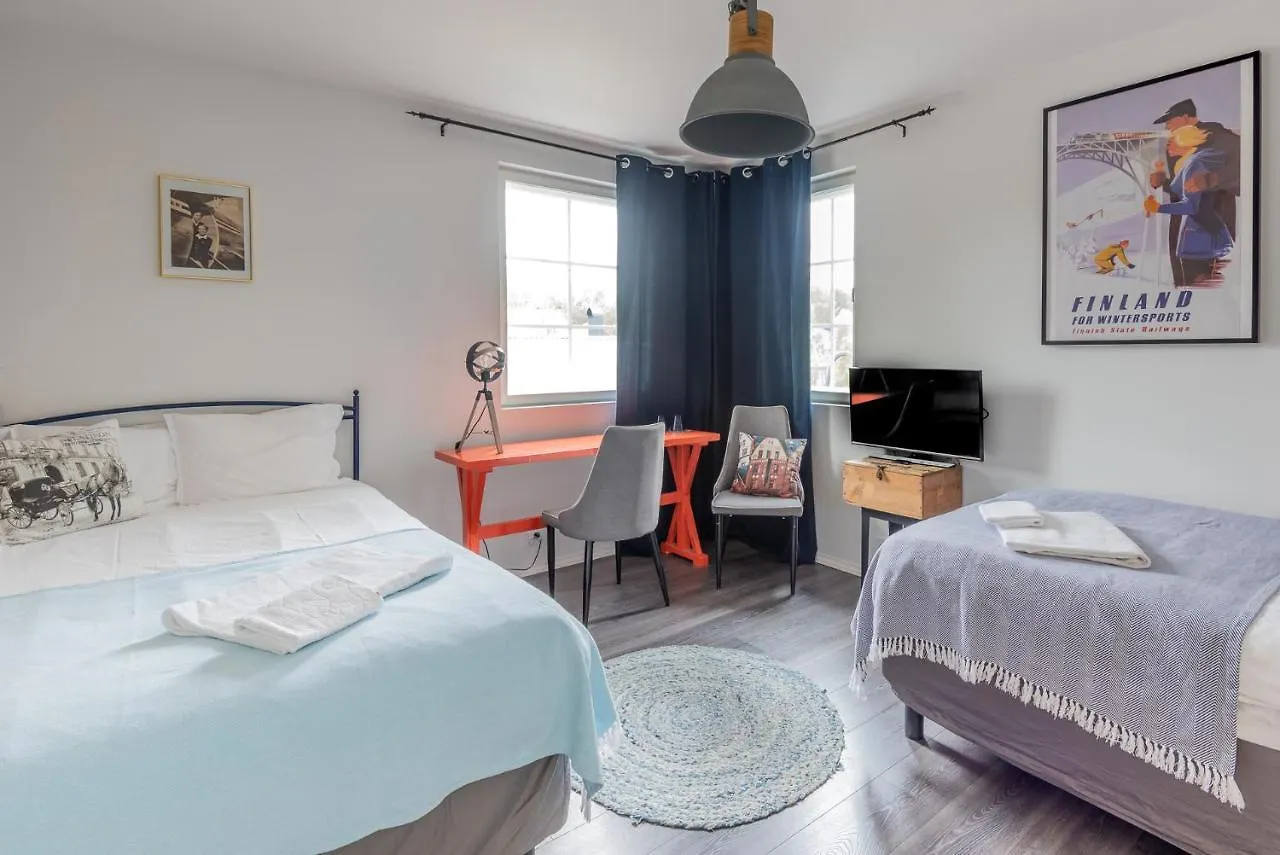 Villa Jokivarsi Bed & Breakfast Βάνταα