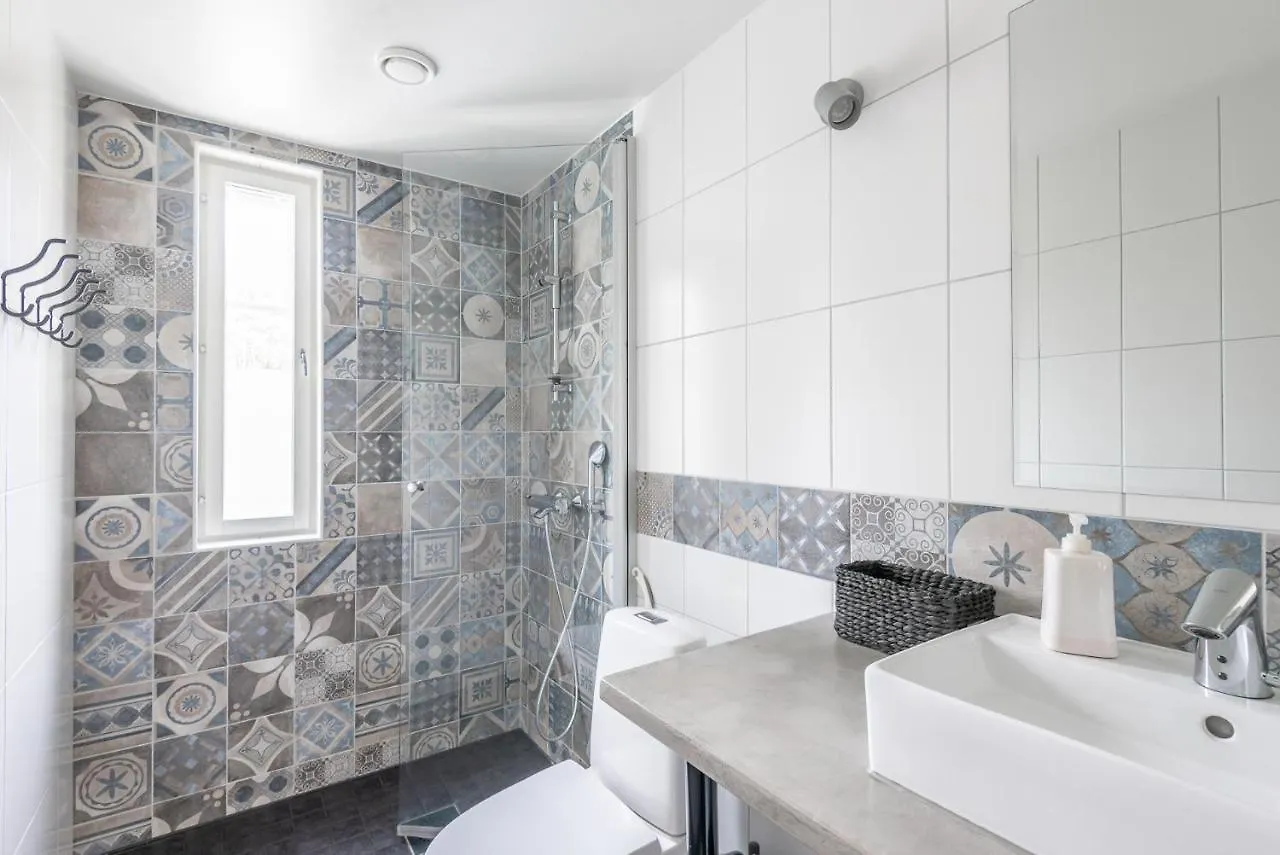 Villa Jokivarsi Bed & Breakfast Βάνταα