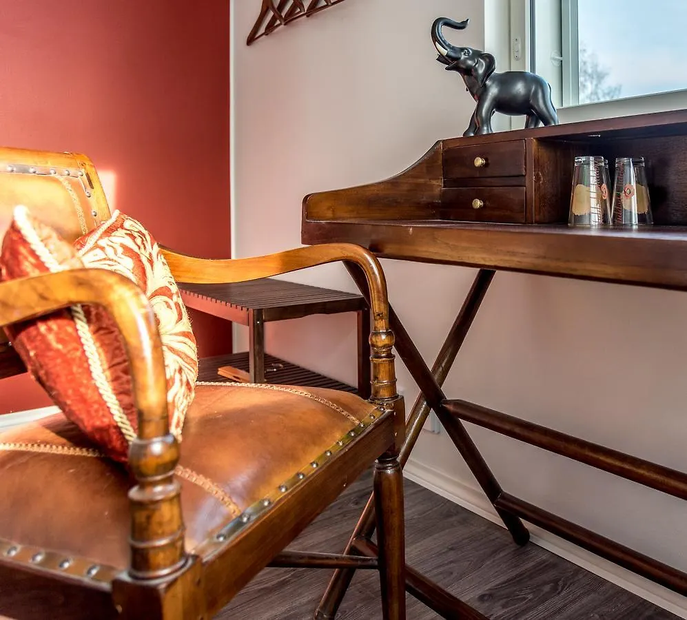 Villa Jokivarsi Bed & Breakfast Βάνταα